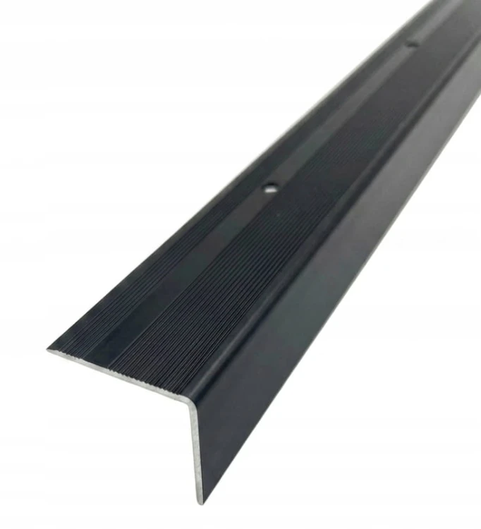 Profil Schodowy Aluminiowy Czarny Ryflowany 45x40mm MyHome