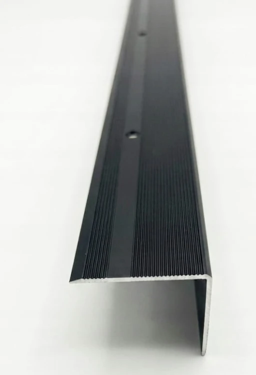 Profil Schodowy Aluminiowy Czarny Ryflowany 45x40mm MyHome