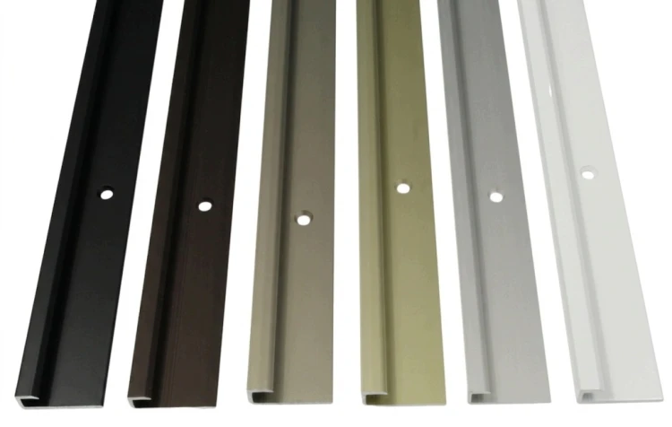 Listwa Zakończeniowa Aluminiowa Panele podłogowe, ścienne 4mm Czarna 270cm