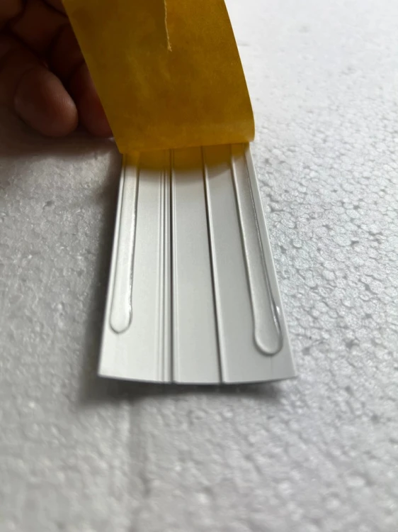 LISTWA PROGOWA SAMOPRZYLEPNA 93 CM 40 MM ALUMINIOWA SREBRNA SZCZOTKOWANA