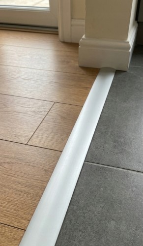 Listwa Progowa wcisk 40mm 93CM Aluminiowa Łączeniowa Srebrna Gładka MyHome