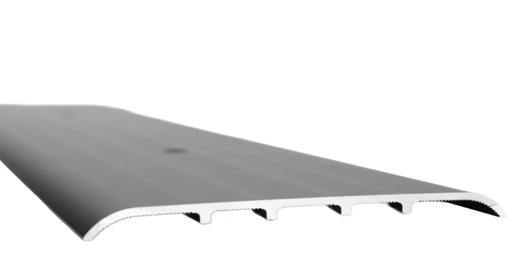 Aluminiowa listwa progowa łączeniowa na wkręty 80 mm Czarna 2,7m – zdjęcie 3