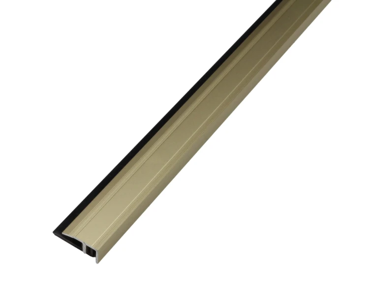 Aluminiowa listwa zakończeniowa 20mm Piasek pustyni z profilem bazowym PVC 2,7m – zdjęcie 4