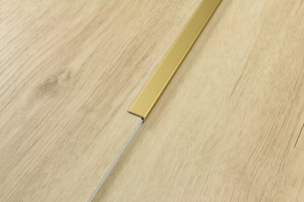 Profil aluminiowy naroznikowy 15x6,5mm 2,7m złoty - obrazek 3