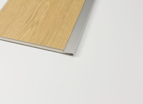Profil aluminiowy naroznikowy 15x6,5mm 2,7m srebrny - obrazek 11