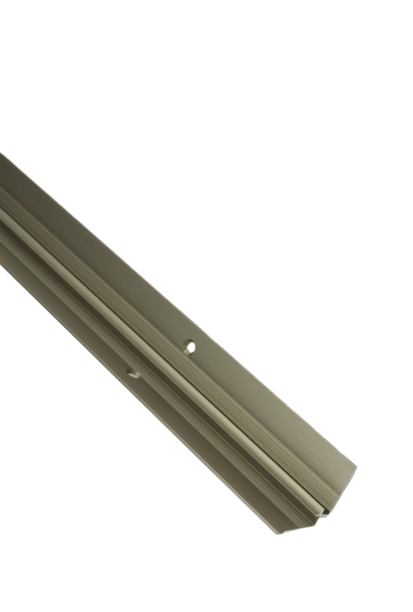 Profil aluminiowy wewnętrzny do SPC 5mm 2,7m szampan